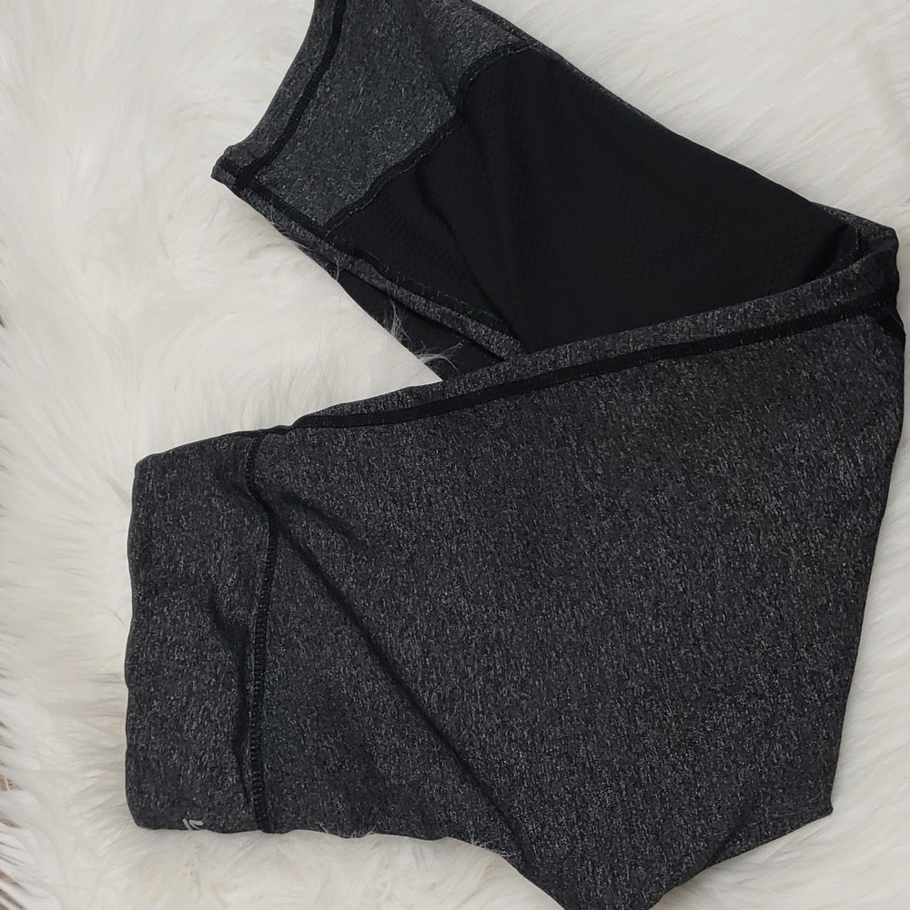GAP Fit gray leggings